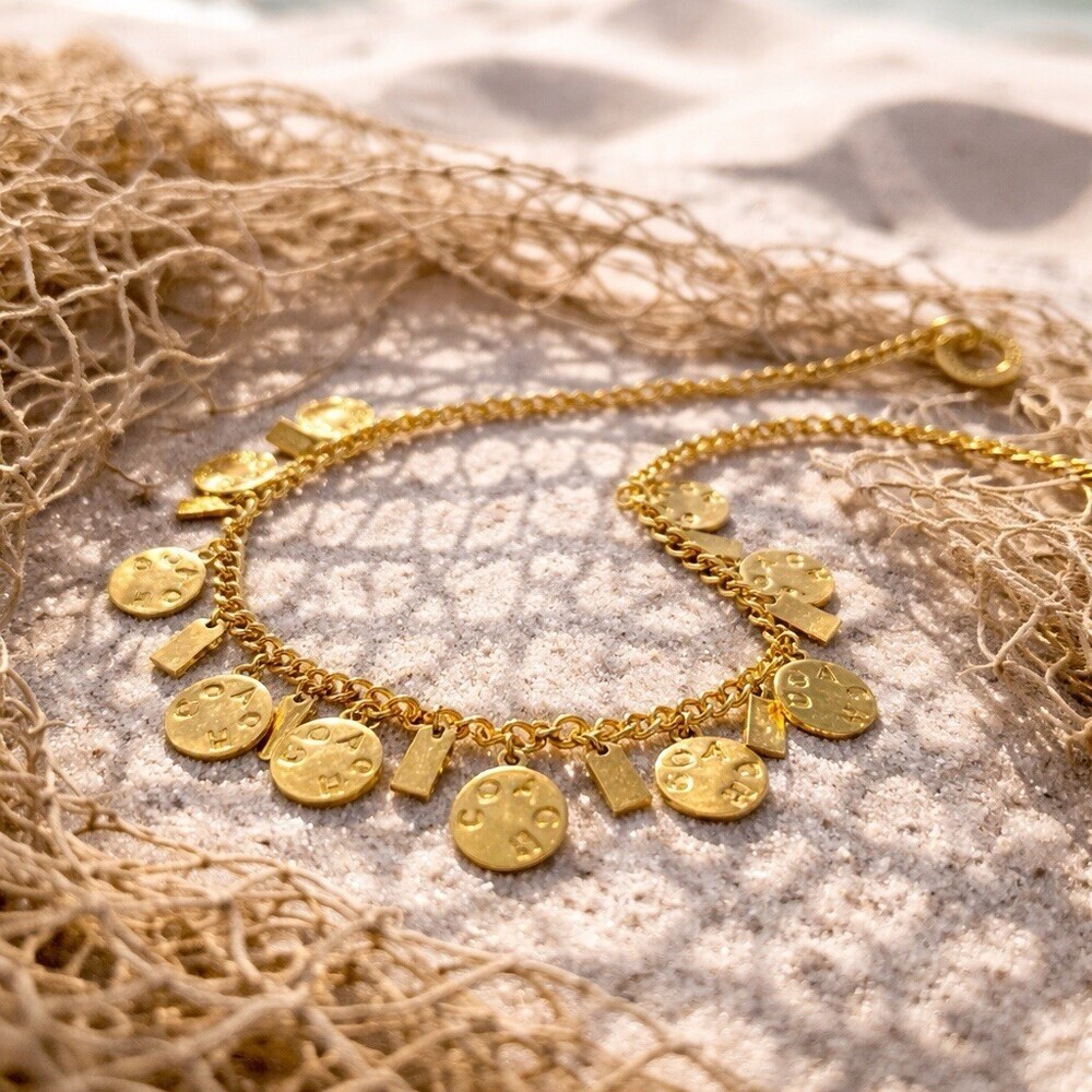 Iconic Coach brand Heavy statement piece  Featuring 21 charm medallions. Chunky - Picture 11 of 12